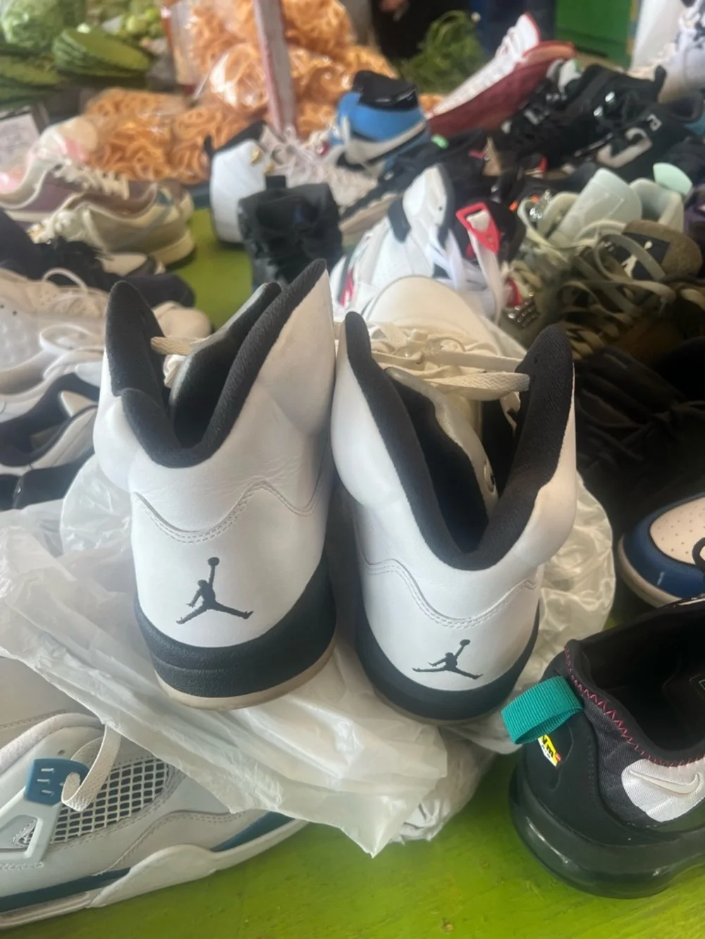 Jordan Men's White Black Basketball Shoes Air Jordan 5